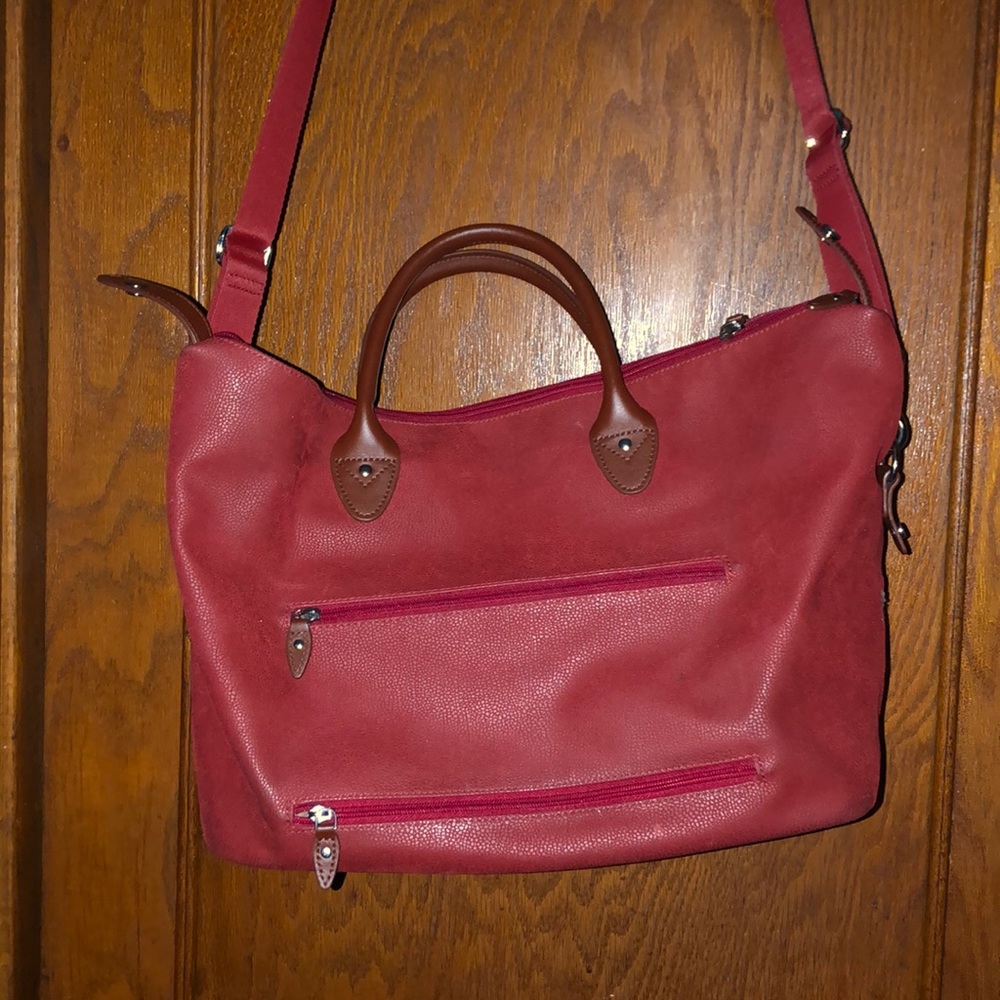 BOYT Women’s Red Pebble Material Travel Bag